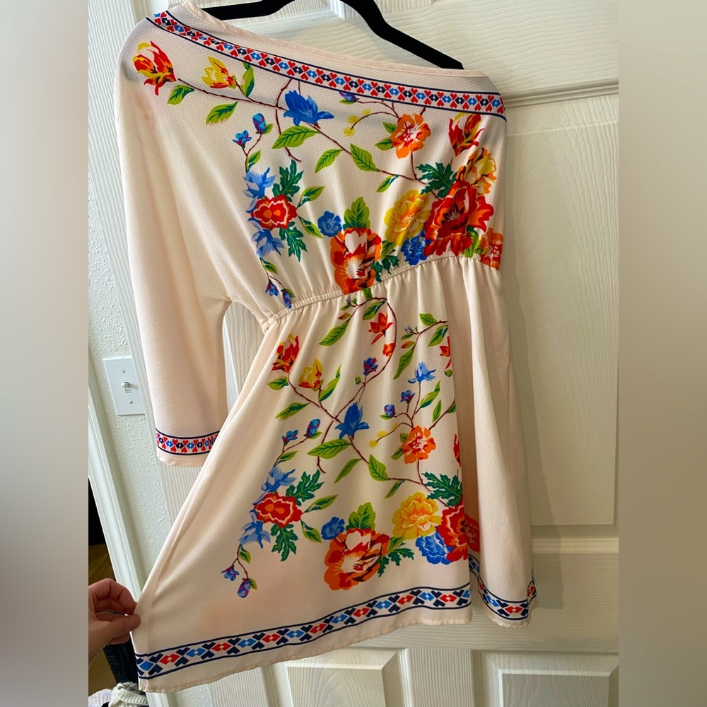 One arm vacation dress